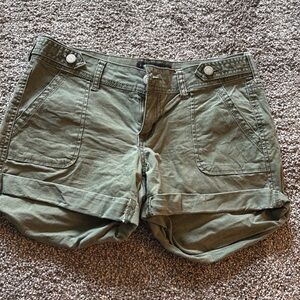 Aeropostale green cargo shorts size 2